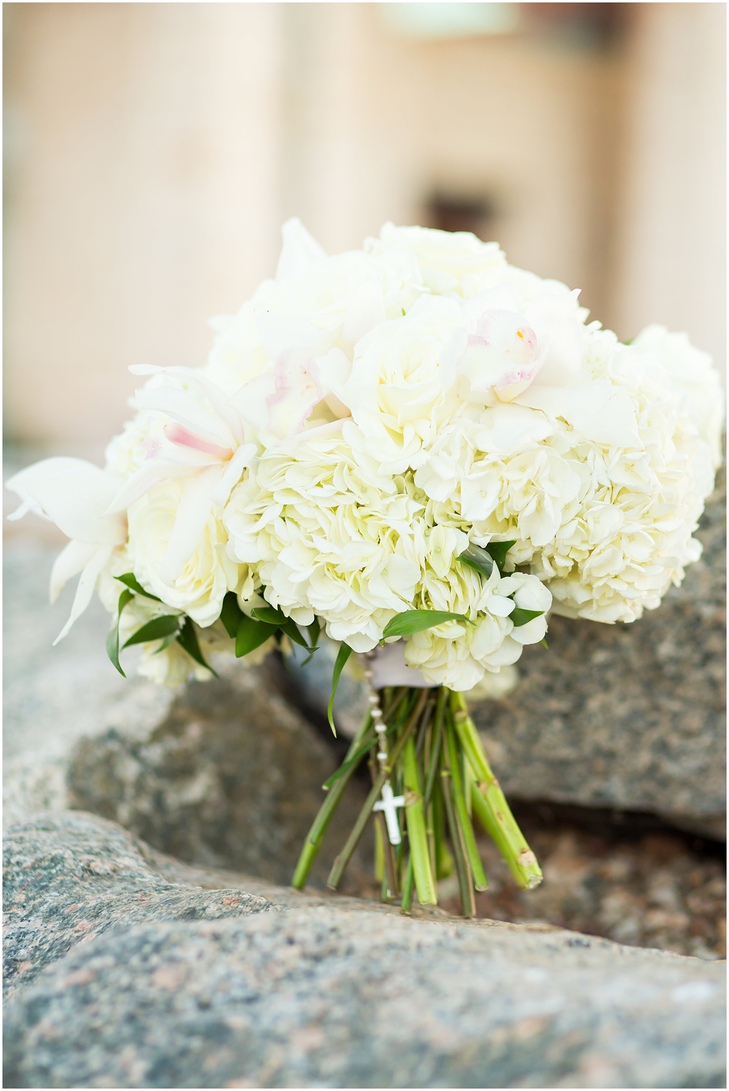 white hydrangeas bridal bouquet