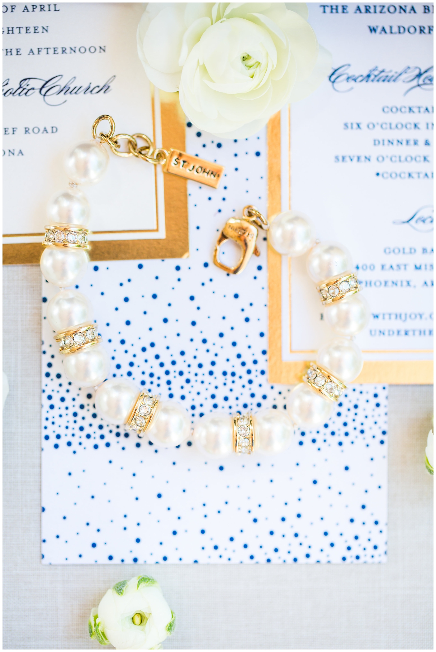 pearl with gold diamonds bracelet for wedding day jewelry 