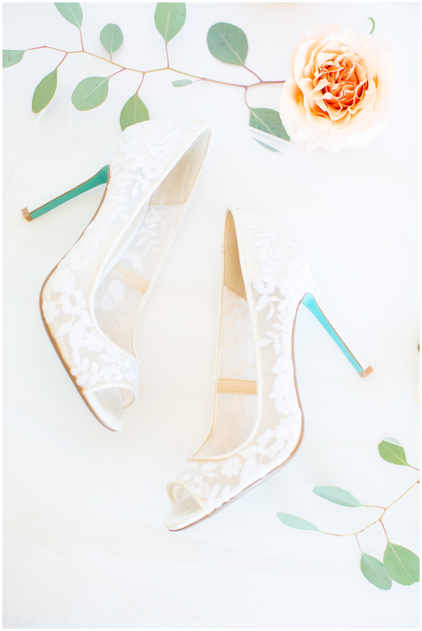 betsey johnson blue line lace wedding shoes with blue bottoms 